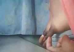 شلاق خفیف با شلنگ سیاه و کلیپ کوس و کیر سفید