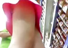 این توت فرنگی پورنو خانگی برای بزرگسالان. رابطه جنسی آماتور با توت فرنگی در کلیپ سکسی کیفیت بالا دوربین آنلاین.