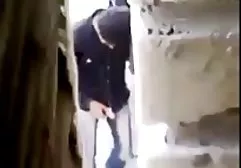 دو بانوی بالغ که با یک جوان سرگرم کننده کلیپ سکسی در شهوانی هستند