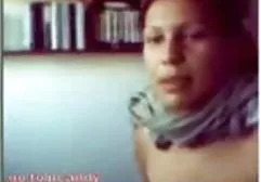در همه حفره ها تماشای کلیپهای سکسی جوجه جوان مضطرب شده