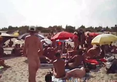 باردار آفریقایی می دهد Blowjob به سیاه پوست و جهش در خروس آبدار دیدن کلیپ سکسی خود را